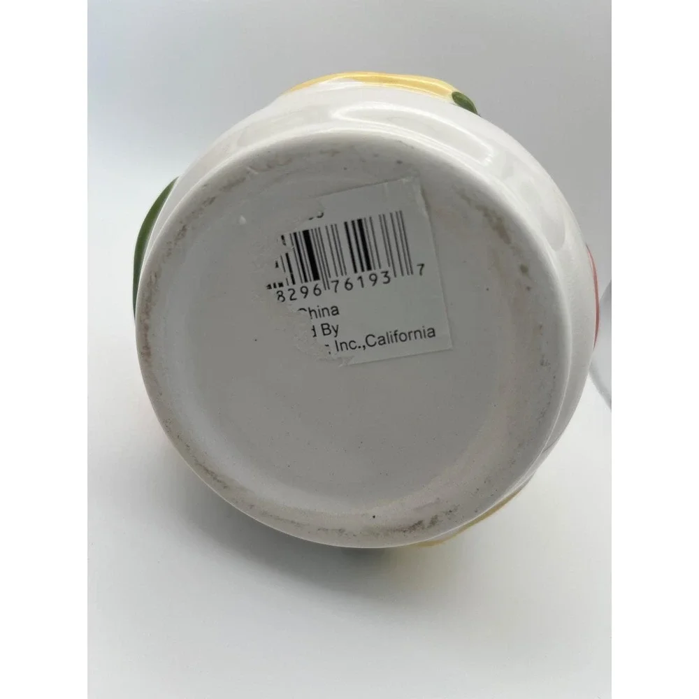 SAP Trading‎ Co Ceramic Chili Pepper Canister Small Jar with Lid 3D Embossed 5in
